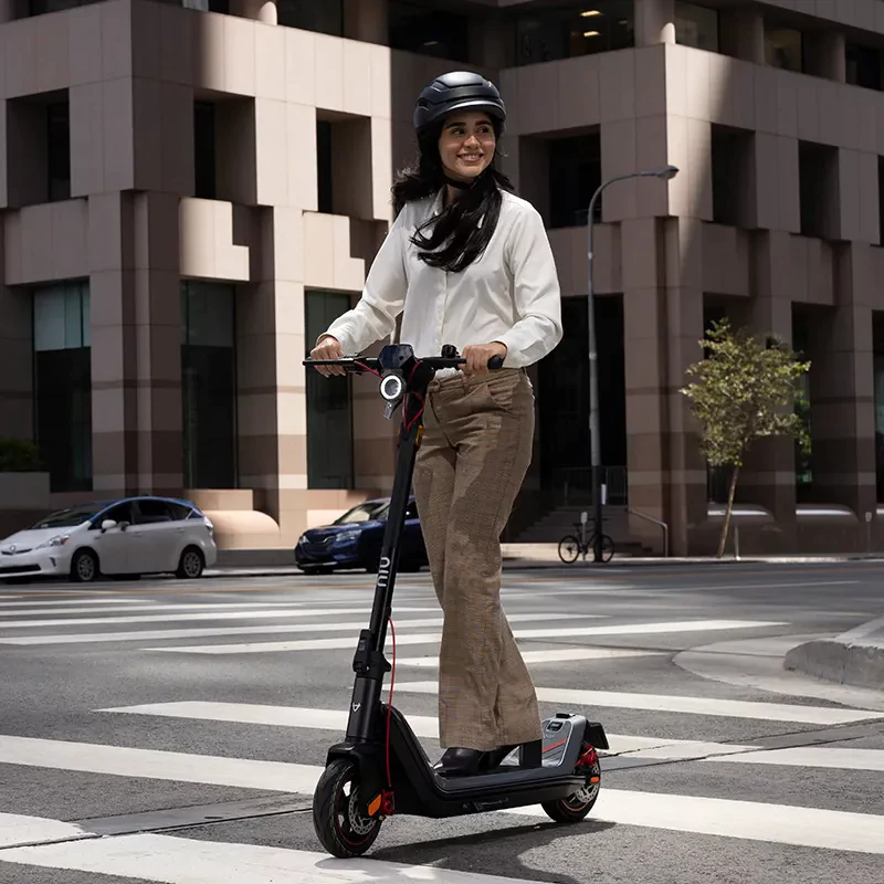 NIU KQi3 Max Electric Scooter