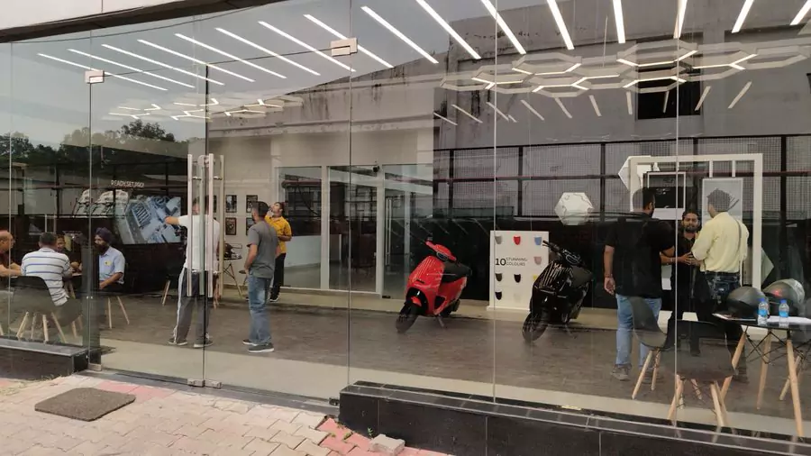 How to Become Electric Vehicle Dealer in India Ola experience centre image
